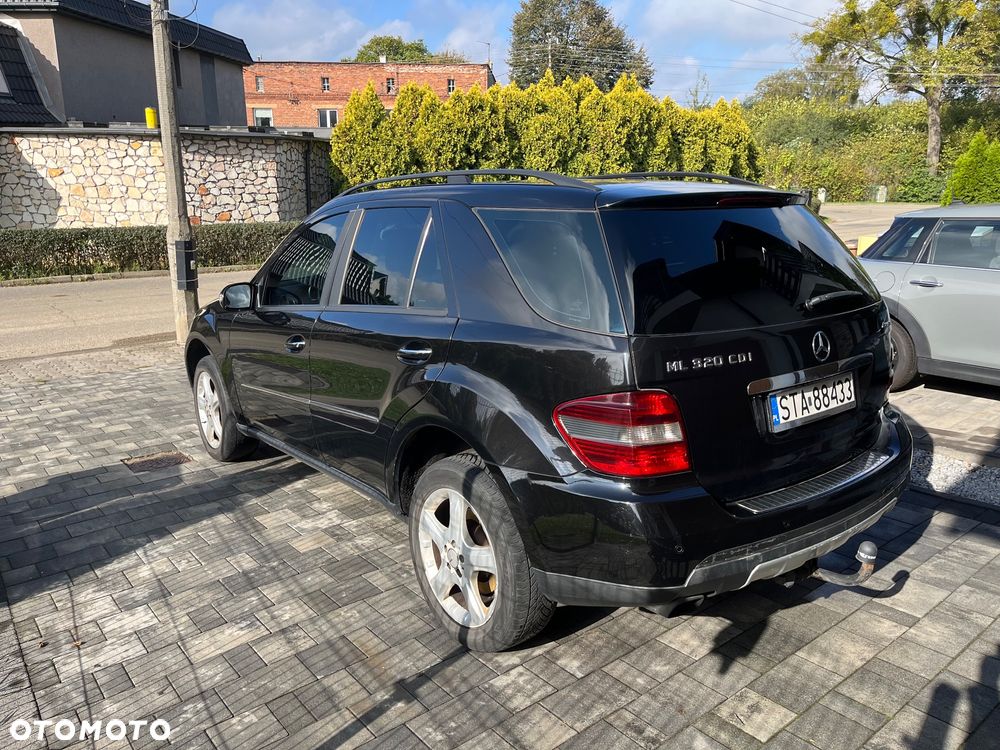 Mercedes-Benz ML 320 CDI 4Matic 7G-TRONIC - 4