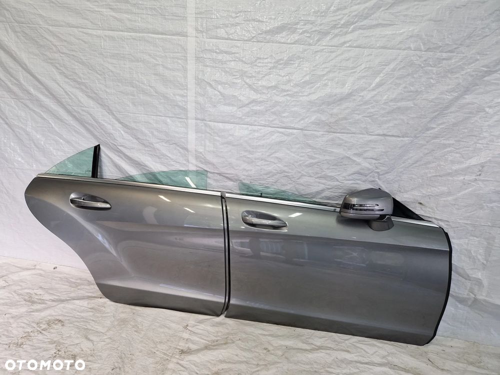 Mercedes CLS W218 Drzwi Prawe tylne lak 792 kompletne super stan
