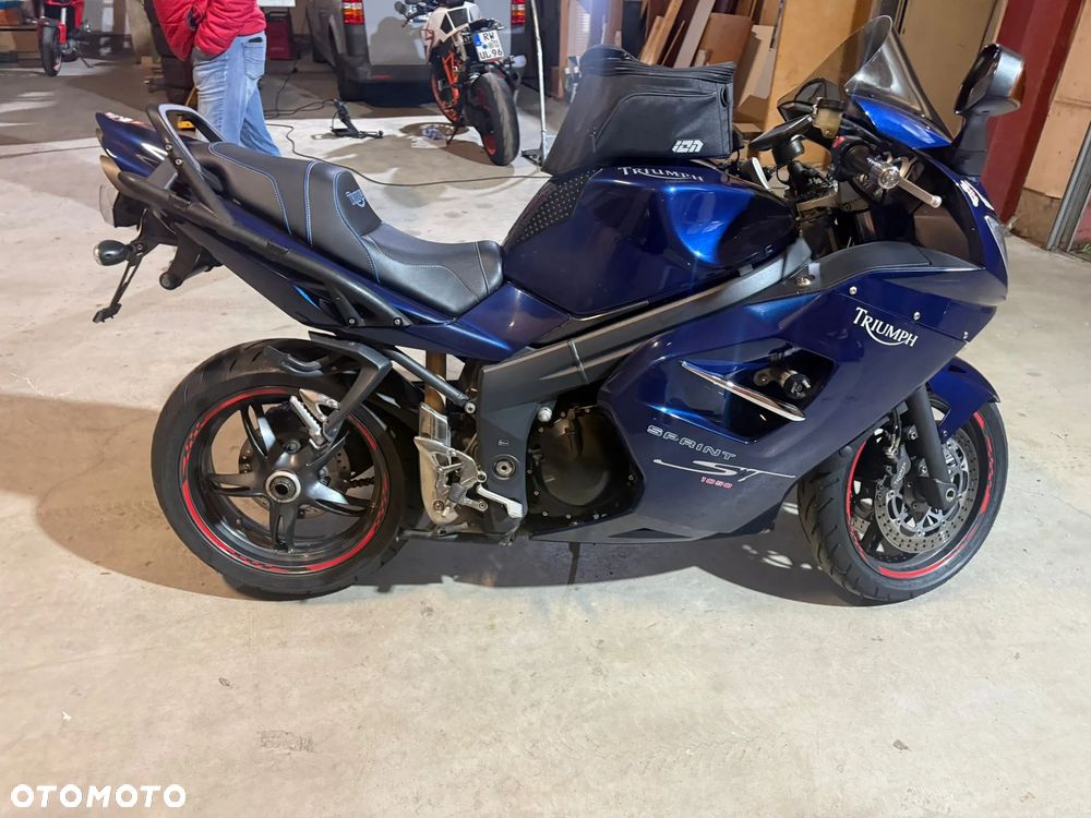 Triumph Sprint - 19