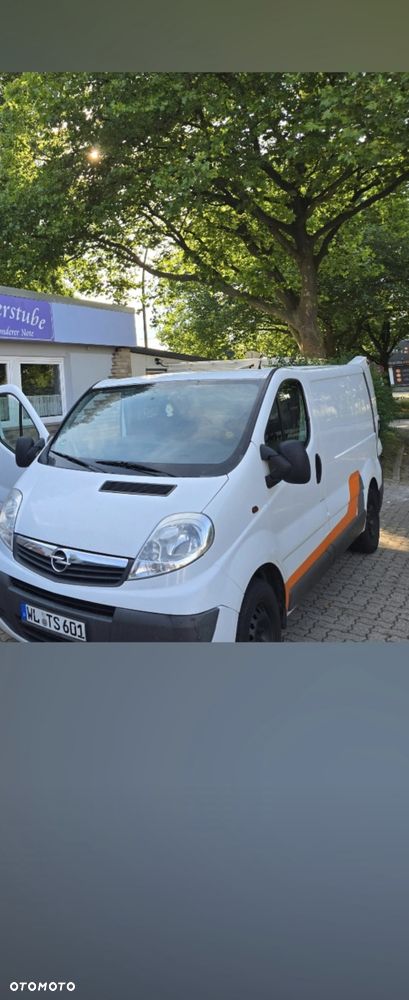 Opel Vivaro - 2