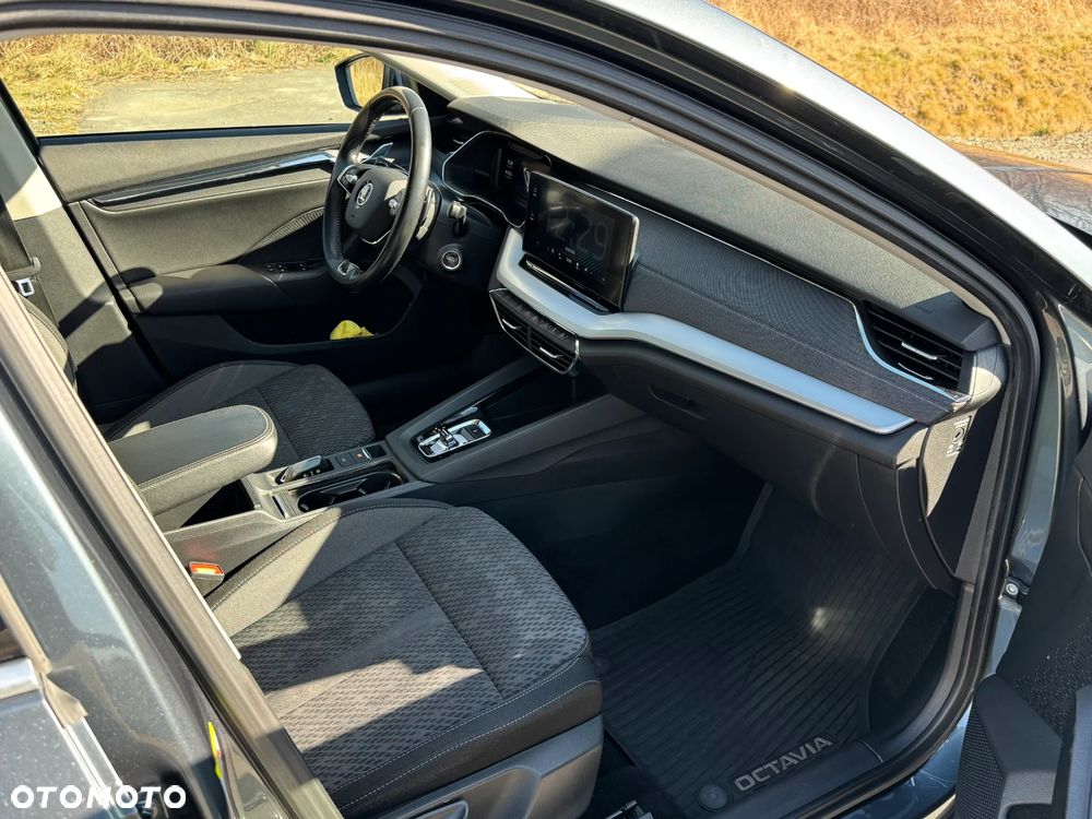 Skoda Octavia 2.0 TDI SCR Style DSG - 16
