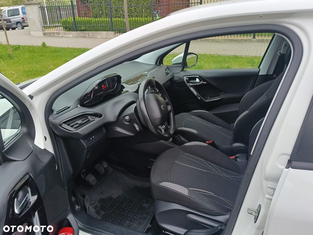 Peugeot 208 1.6 e-HDi Active STT - 6
