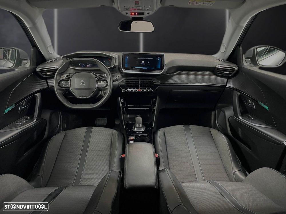 Peugeot 2008 1.2 PureTech Allure EAT8 - 8