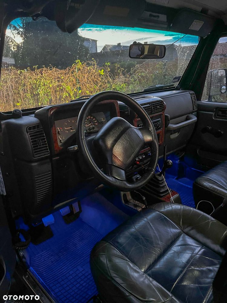 Jeep Wrangler 2.5 Sport - 7