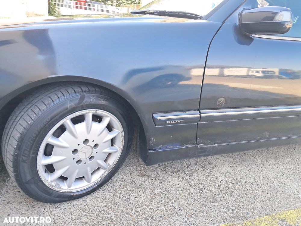 Mercedes-Benz E - 18