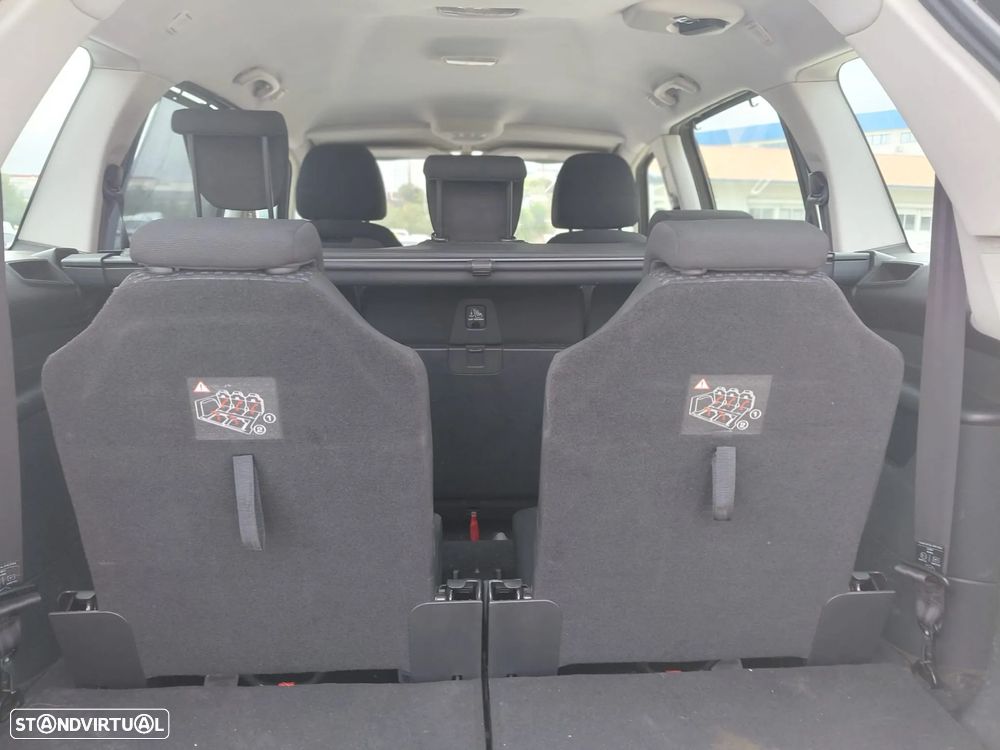 Citroën C4 Grand Picasso 1.6 HDi Exclusive RFM - 15