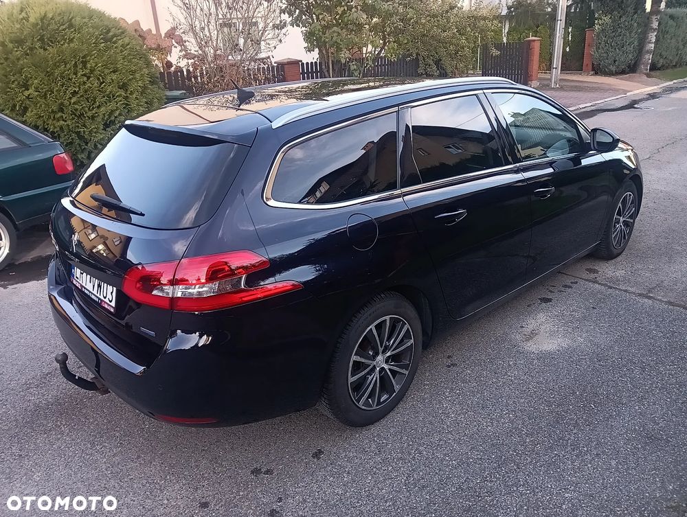 Peugeot 308 SW BlueHDi 120 EAT6 Stop & Start Allure - 3