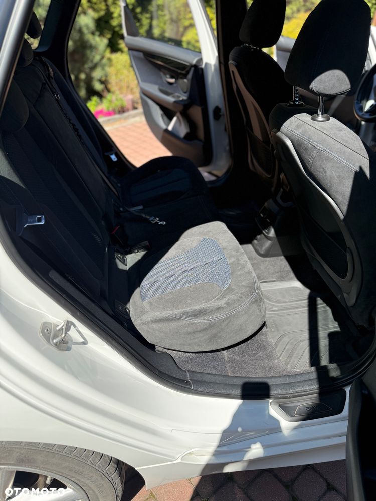 BMW Seria 2 218d M Sport - 8