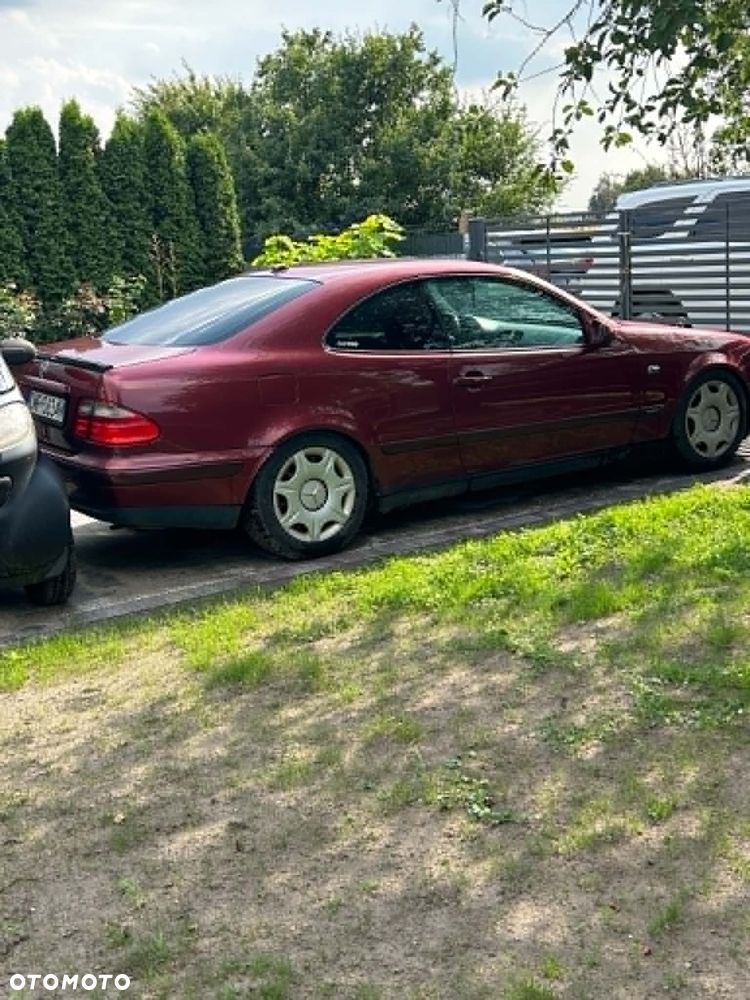 Mercedes-Benz CLK - 1
