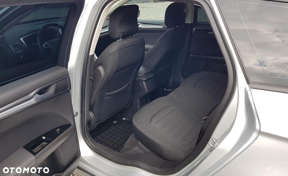 Ford Mondeo 1.6 TDCi ECOnetic Ambiente - 25