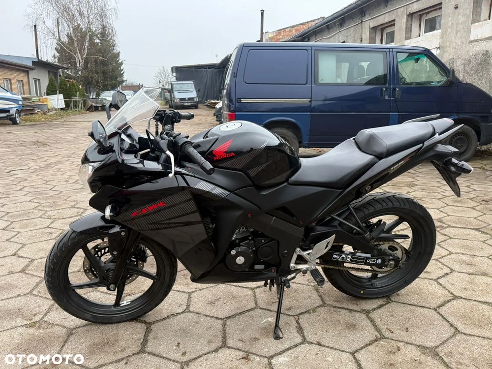 Honda CBR - 7