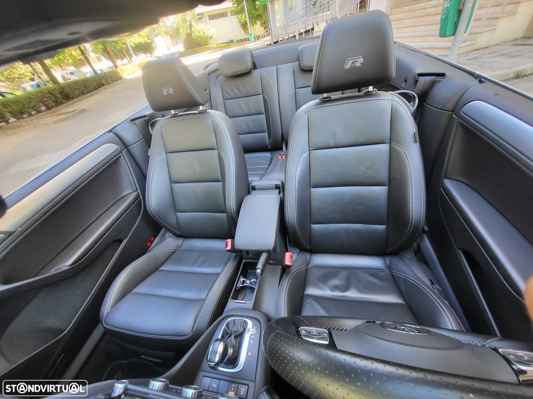 VW Golf Cabriolet R DSG - 29