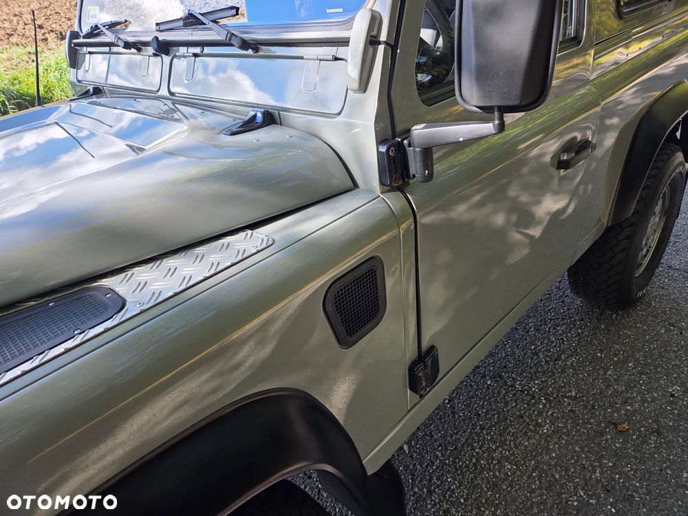 Land Rover Defender 2.5 TDI - 6