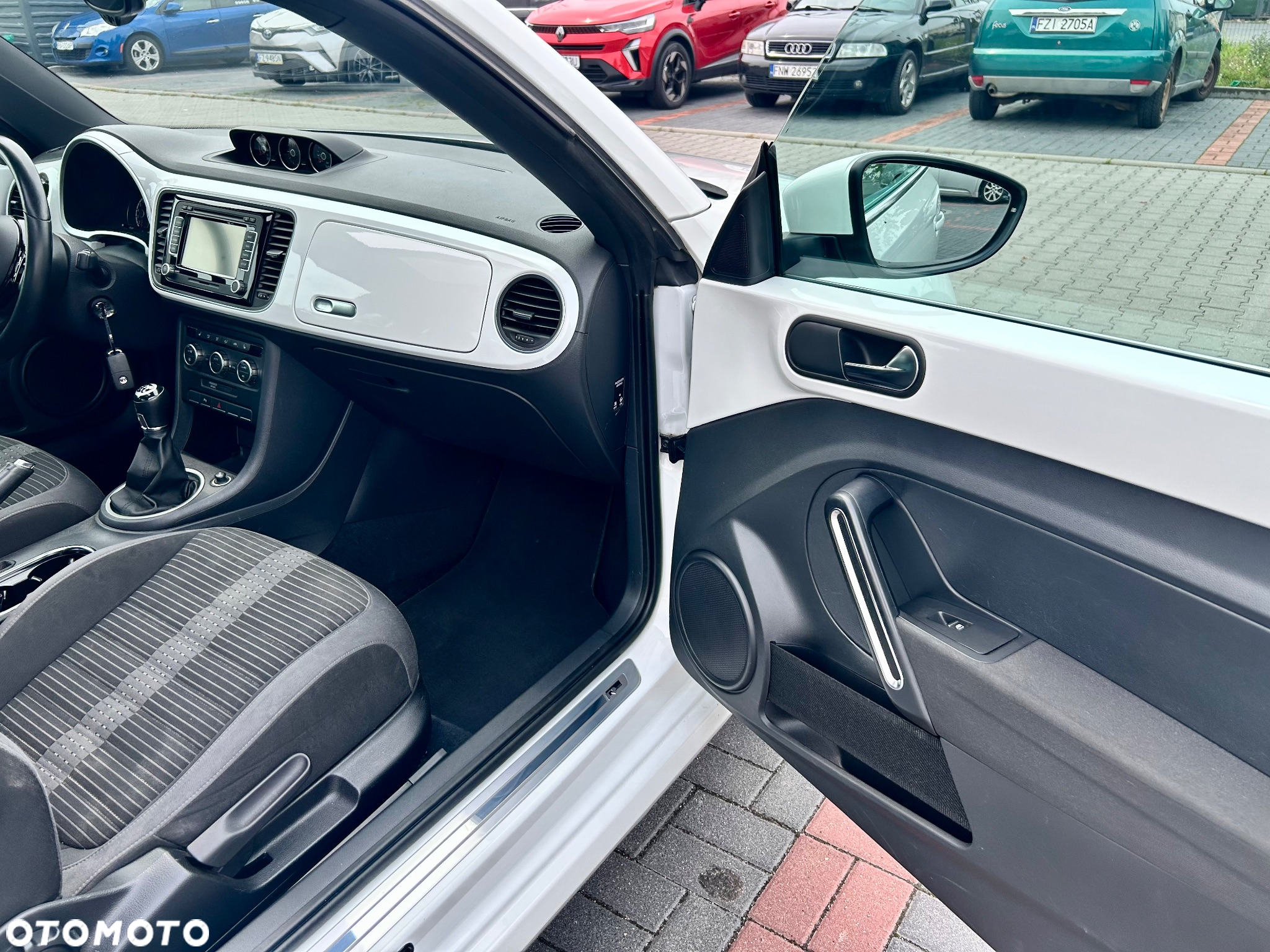 Volkswagen Beetle 1.4 TSI Sport - 25