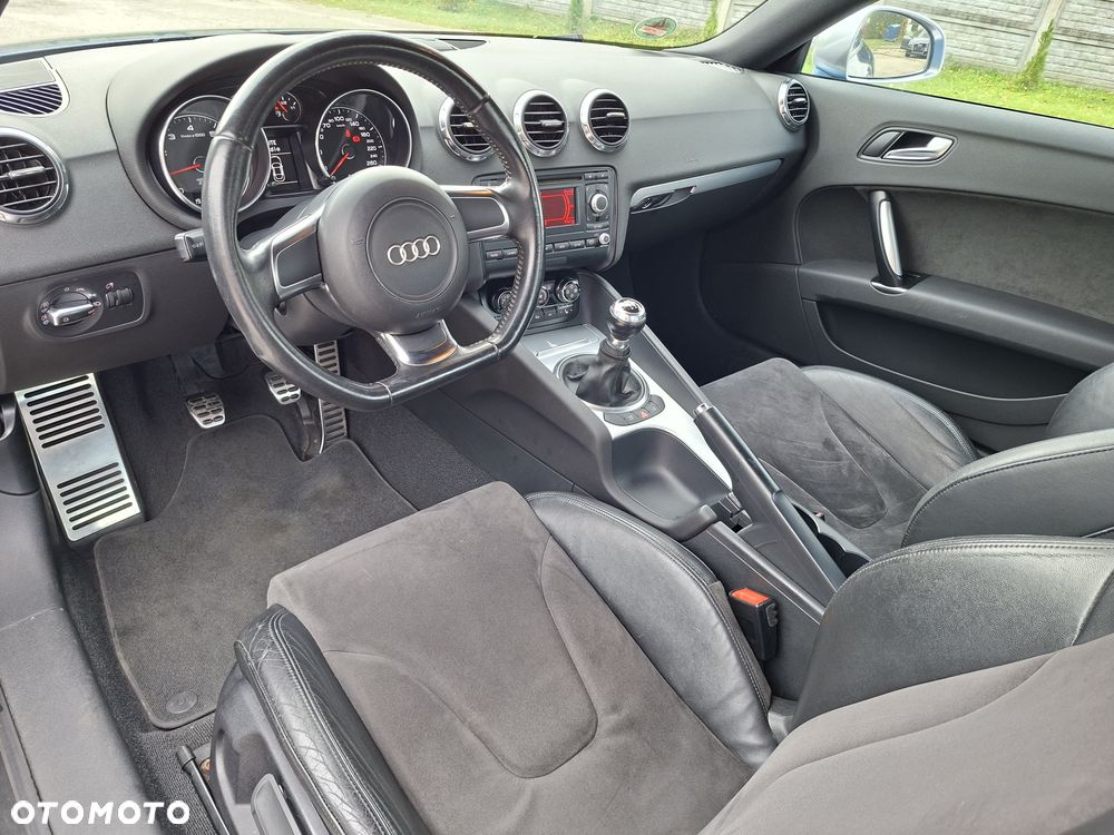 Audi TT Coupé - 17