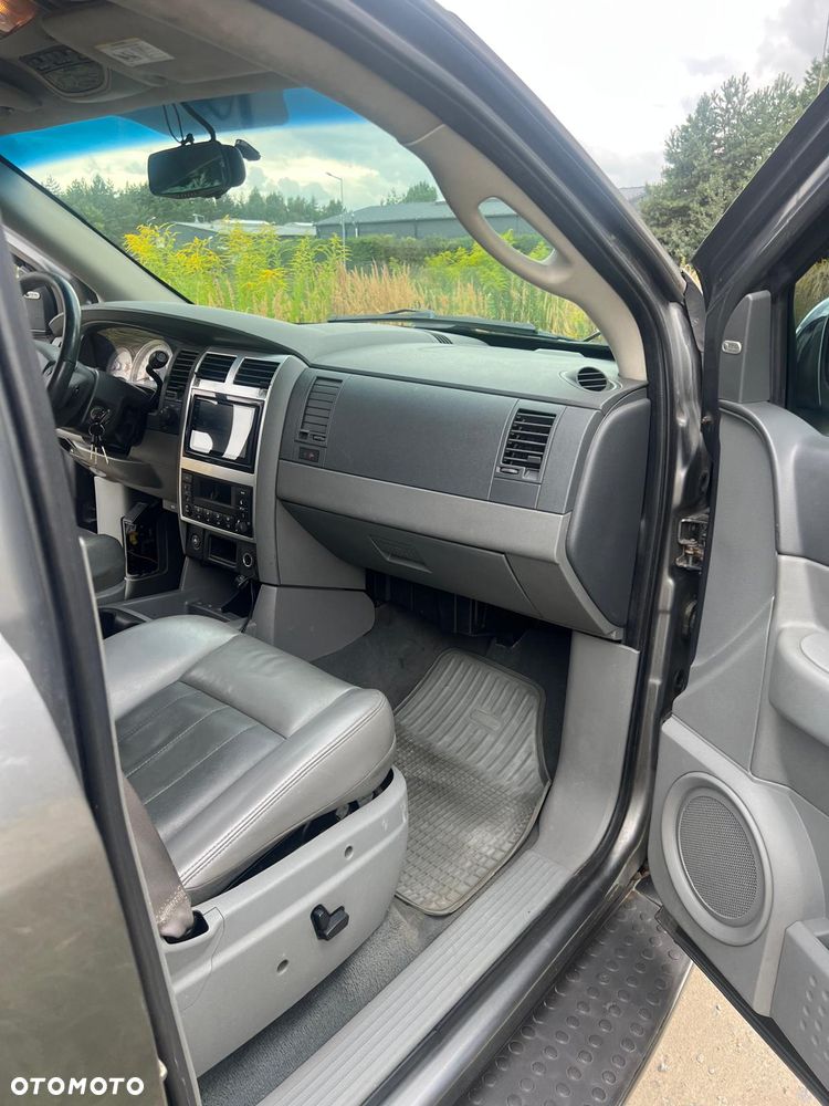 Dodge Durango - 10