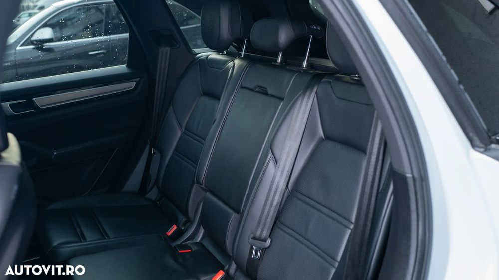 Porsche Cayenne E-Hybrid Tiptronic S - 31