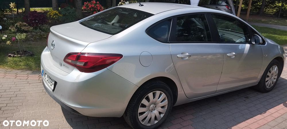 Opel Astra - 10