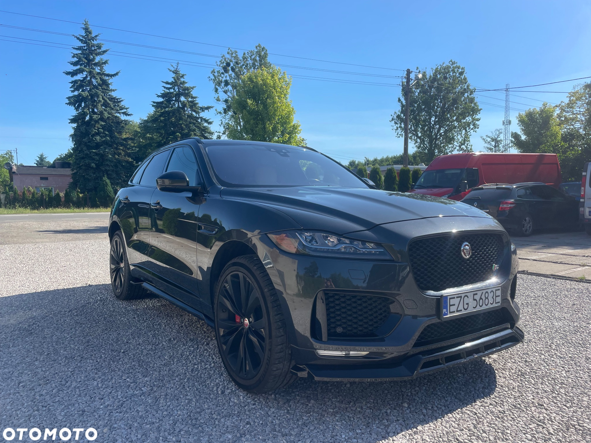 Jaguar F-Pace S AWD - 2