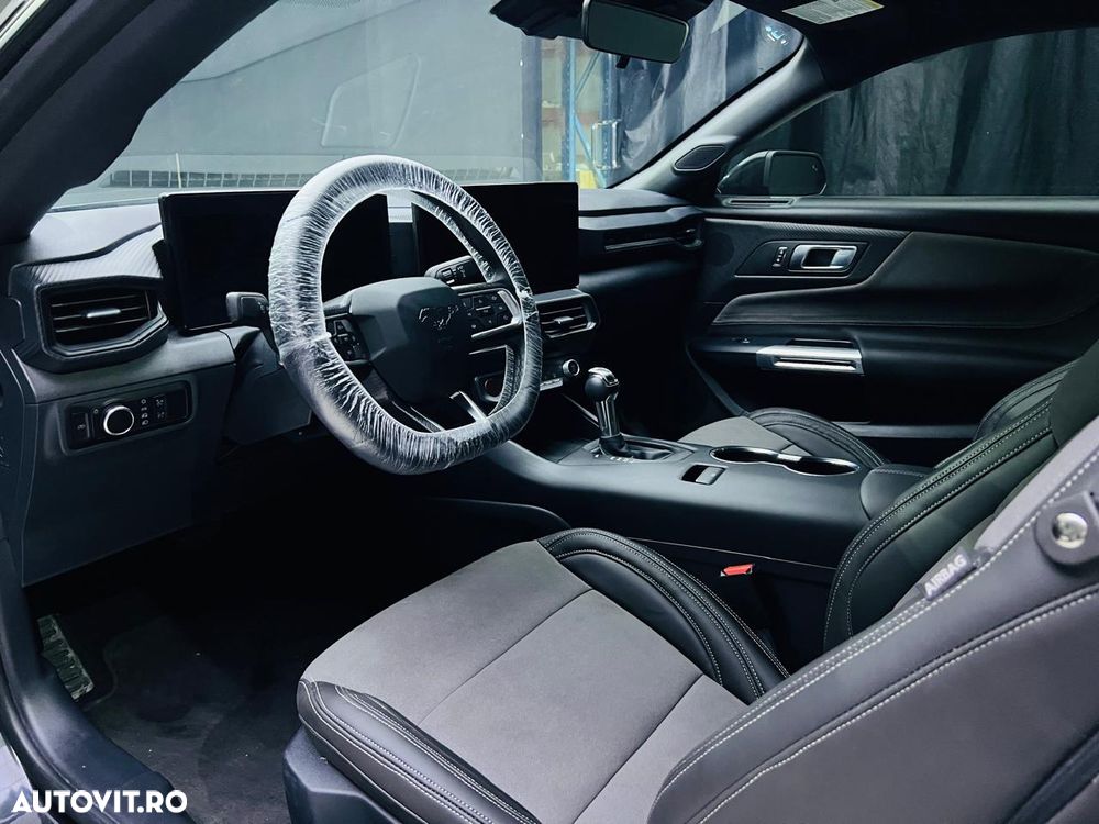 Ford Mustang 2.3 Eco Boost Aut. - 4