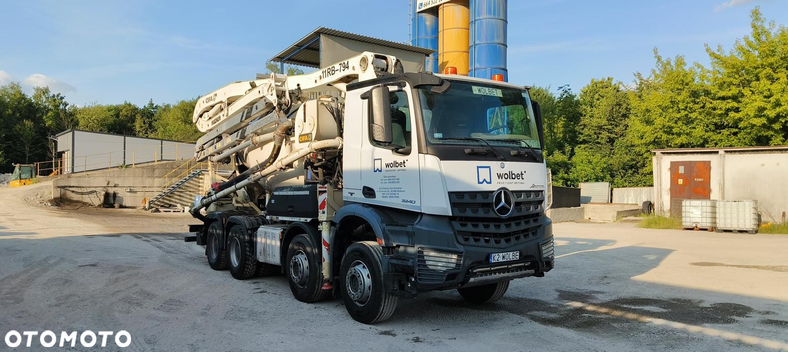 Mercedes-Benz Arocs 3240 - 7