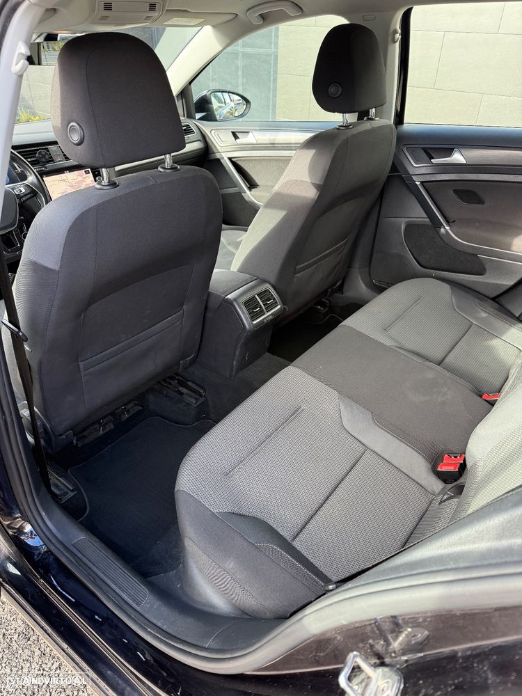 VW Golf 1.6 TDI Trendline - 27