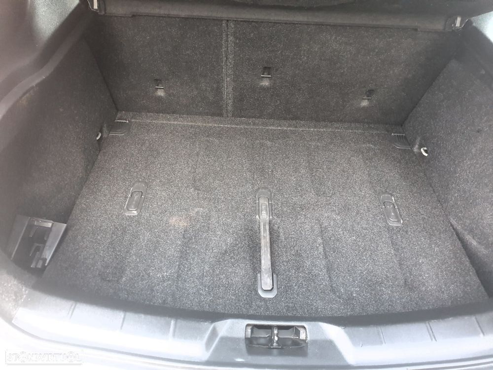 Volvo V40 1.6 D2 Eco Kinetic - 43