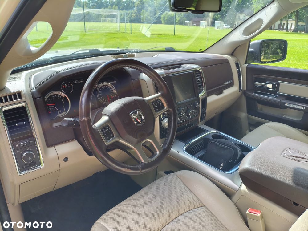 Dodge RAM 5.7 4x4 - 8