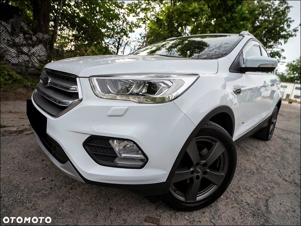 Ford Kuga - 10