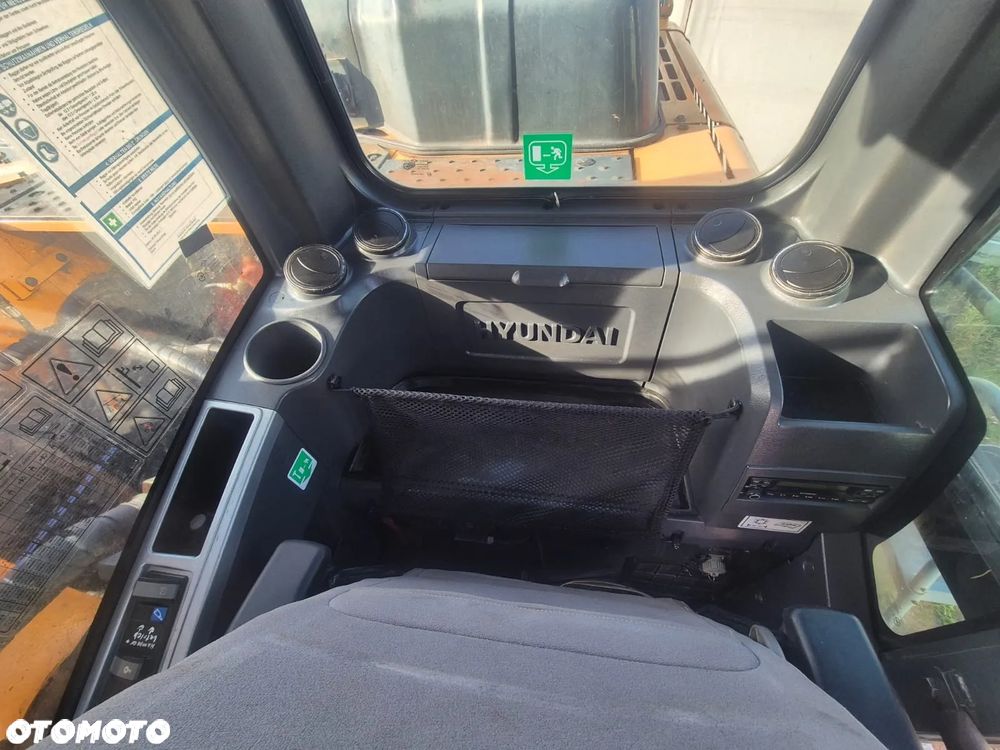Hyundai EXCAVATOR  ROBEX 260 NLC-9A R260LC - 6