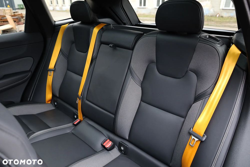 Volvo XC 60 T8 AWD Polestar Engineered - 18