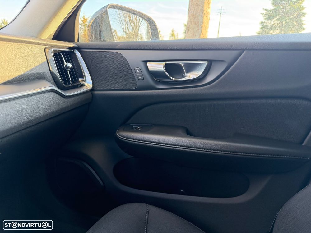 Volvo V60 D3 Geartronic Momentum Core - 11