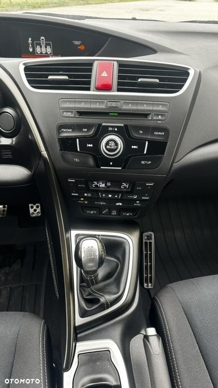 Honda Civic 1.6 i-DTEC Executive Black Edition - 27