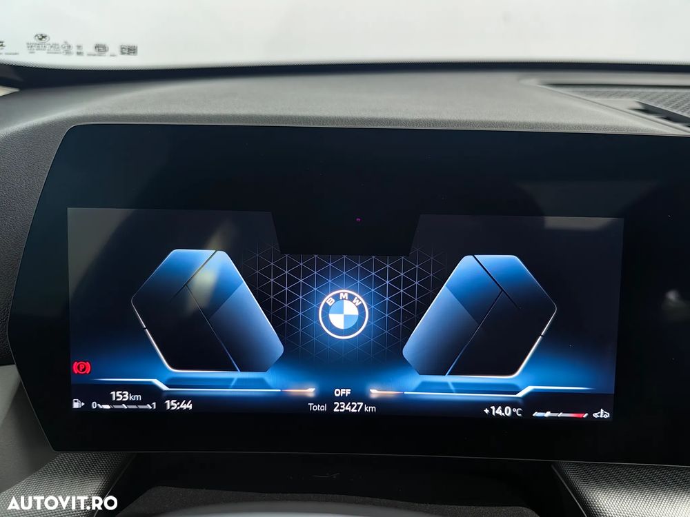 BMW X1 sDrive18i AT - 8