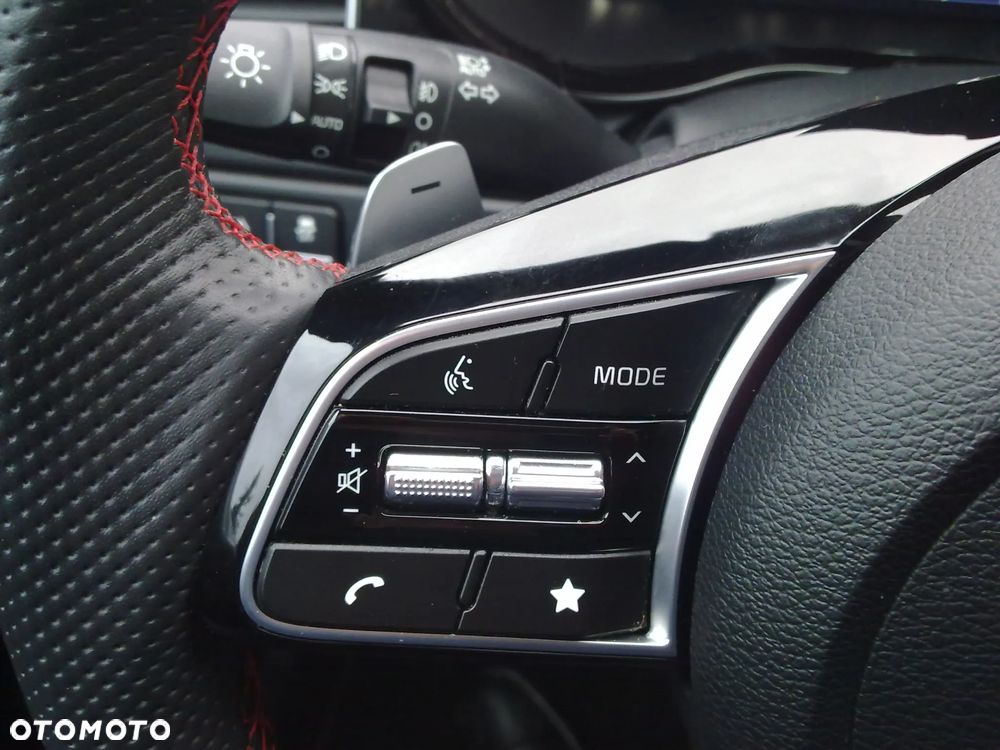 Kia ProCeed 1.6 T-GDI GT DCT - 29