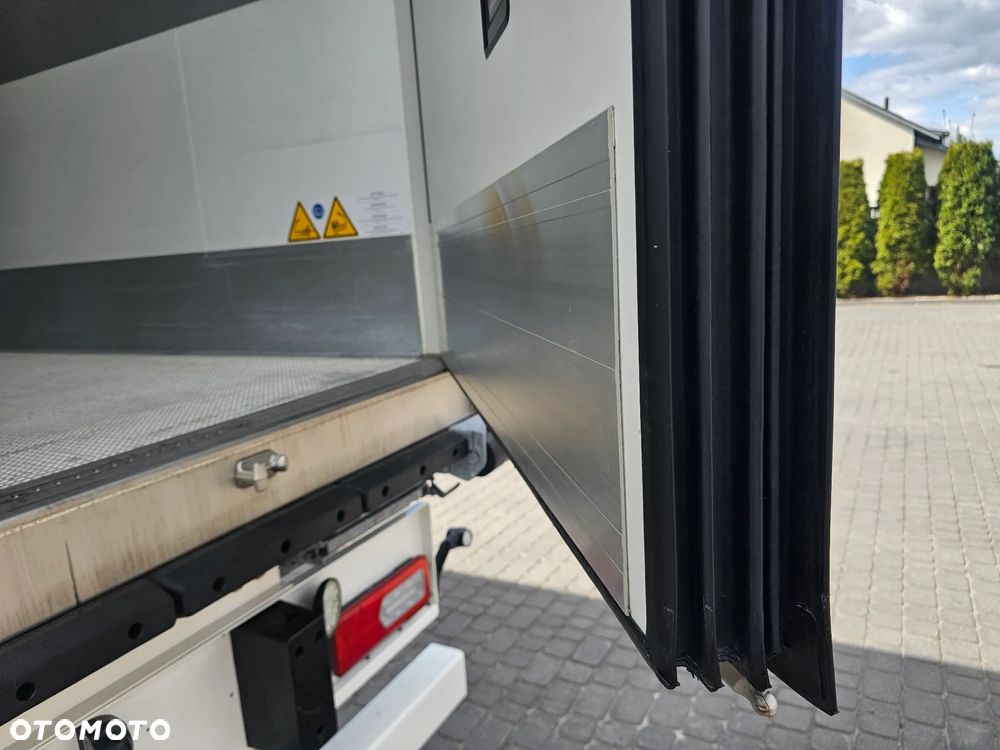 Schmitz Cargobull CHŁODNIA OS PODN.KWIATÓWKA JAK NOWA! - 13