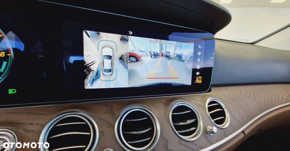 Mercedes-Benz Klasa E - 34