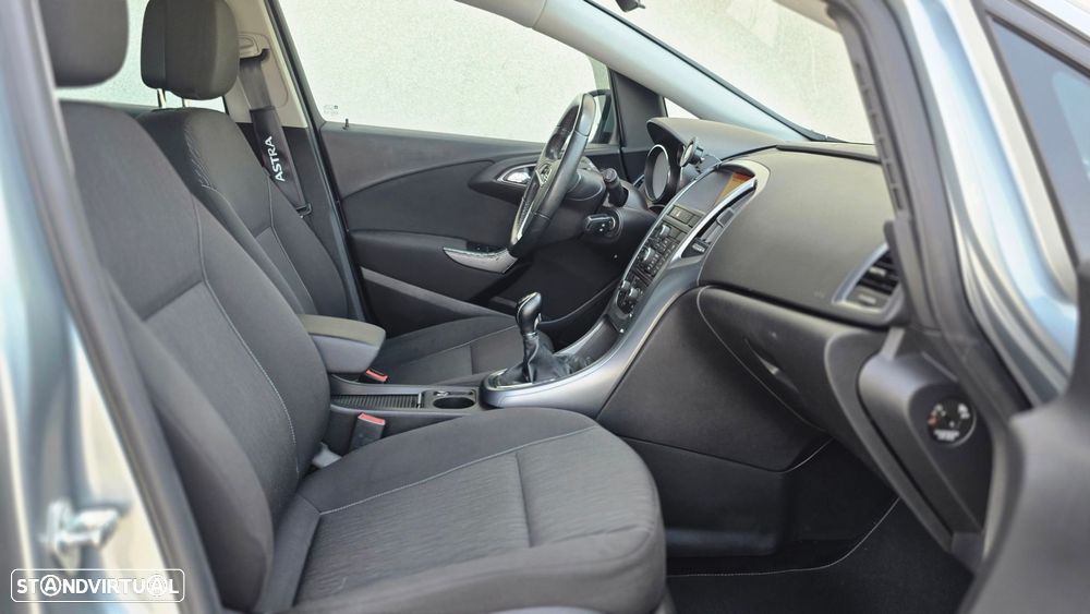 Opel Astra 1.4 T Selection GPL - 32