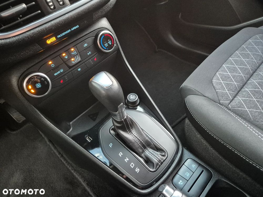 Ford Fiesta 1.0 EcoBoost S&S ACTIVE PLUS - 38