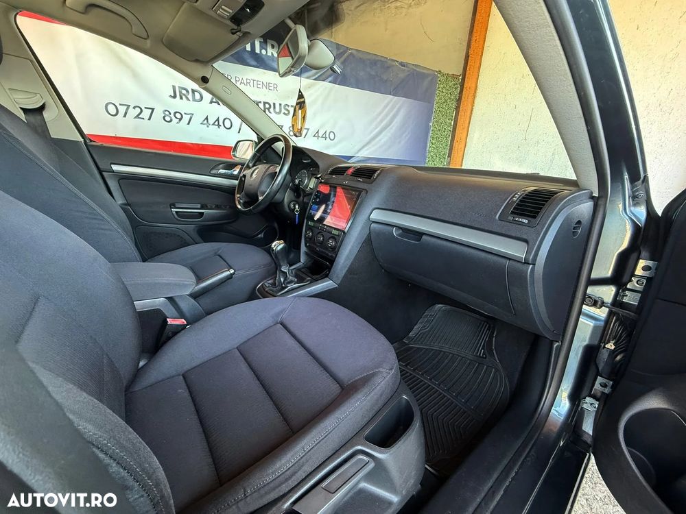 Skoda Octavia 1.6 FSI Trend - 5