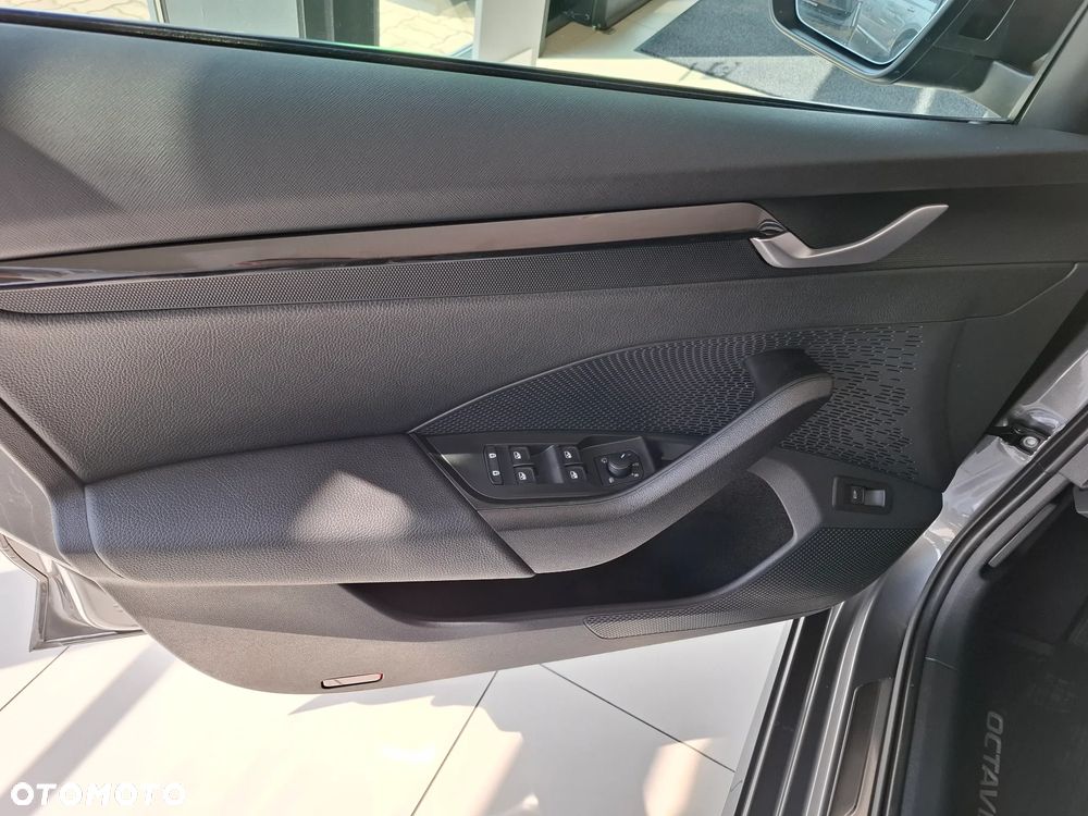 Skoda Octavia 2.0 TDI Drive Selection DSG - 10