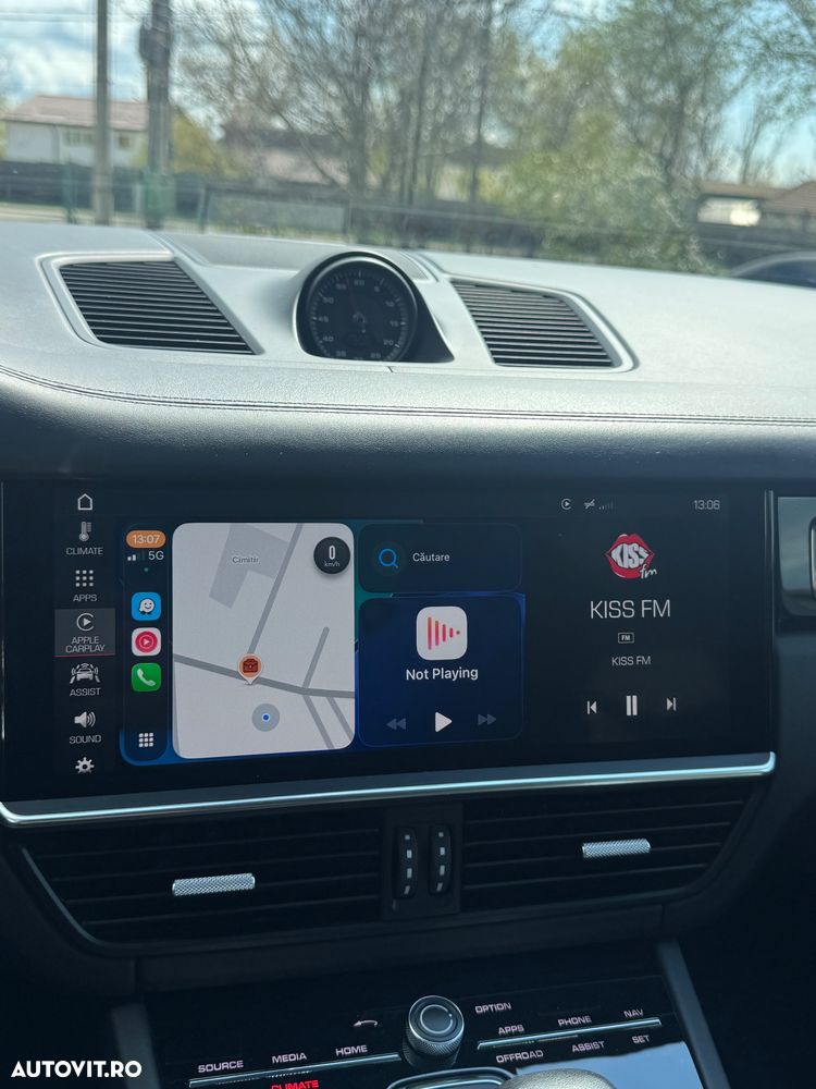 Porsche Cayenne Standard - 9