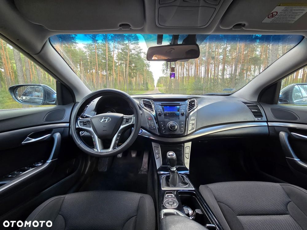 Hyundai i40 Kombi 1.7 CRDi Premium - 11