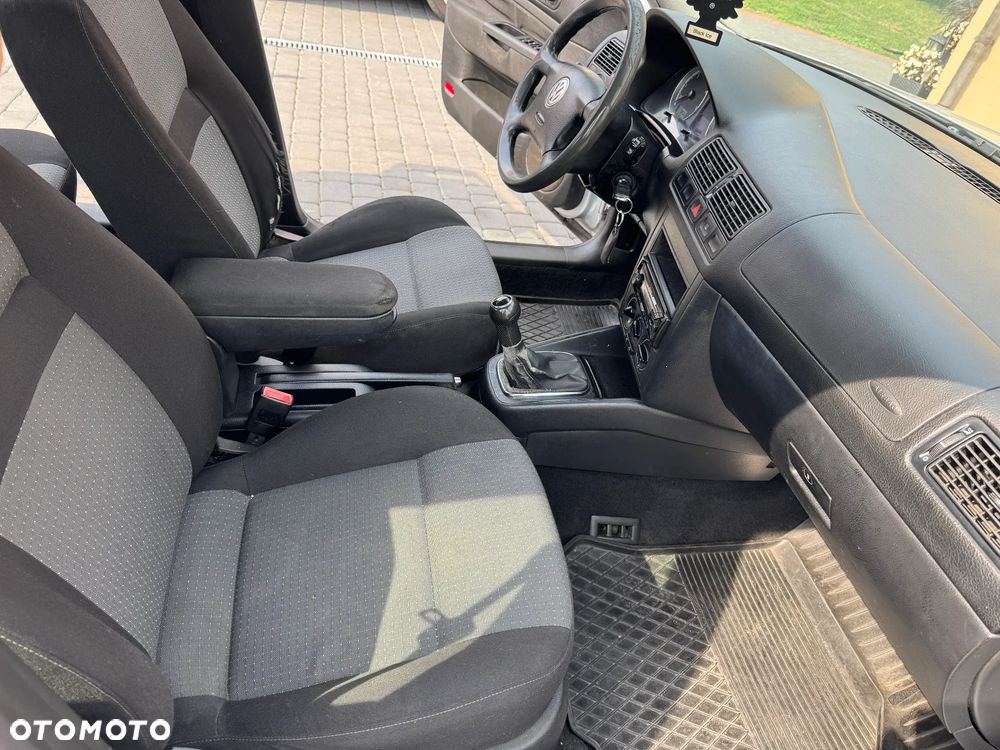 Volkswagen Golf 1.9 TDI Comfortline - 10
