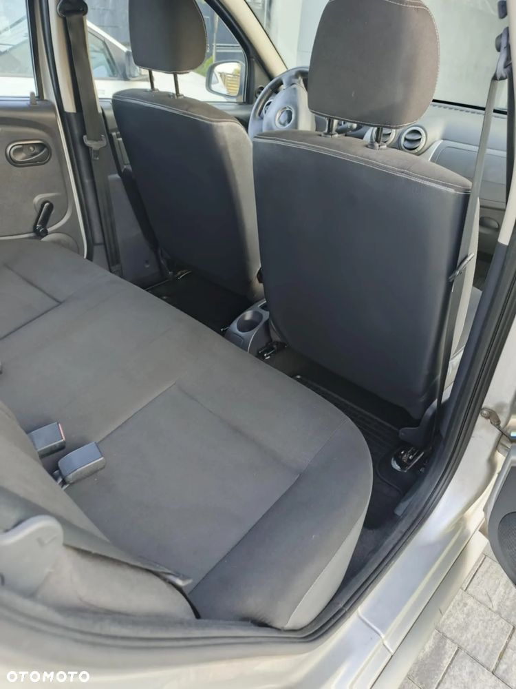 Dacia Sandero 1.5 dCi Stepway - 10