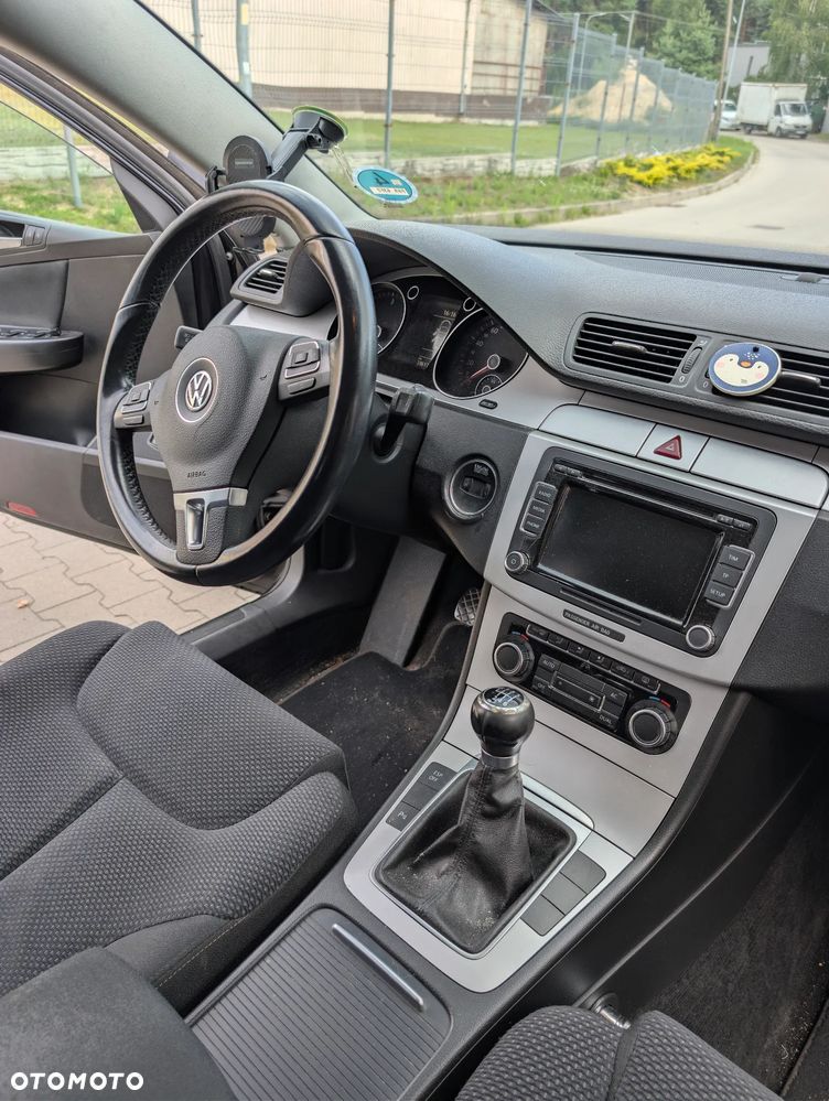 Volkswagen Passat 2.0 TDI Comfortline - 7