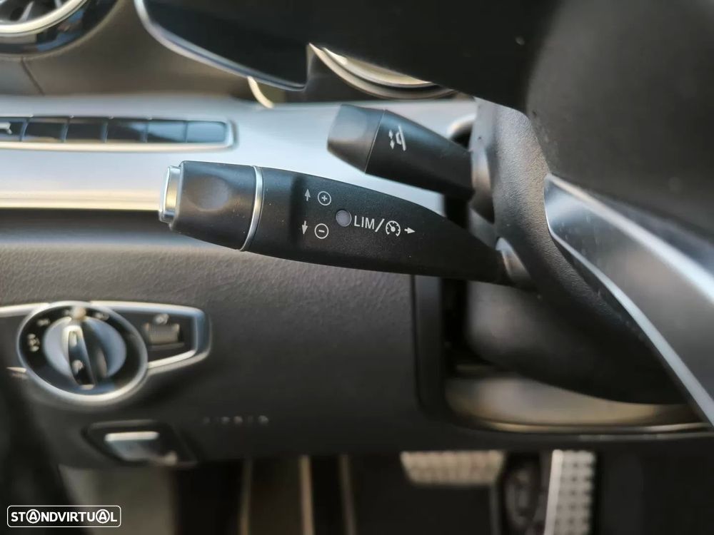 Mercedes-Benz E 220 d AMG Line - 38