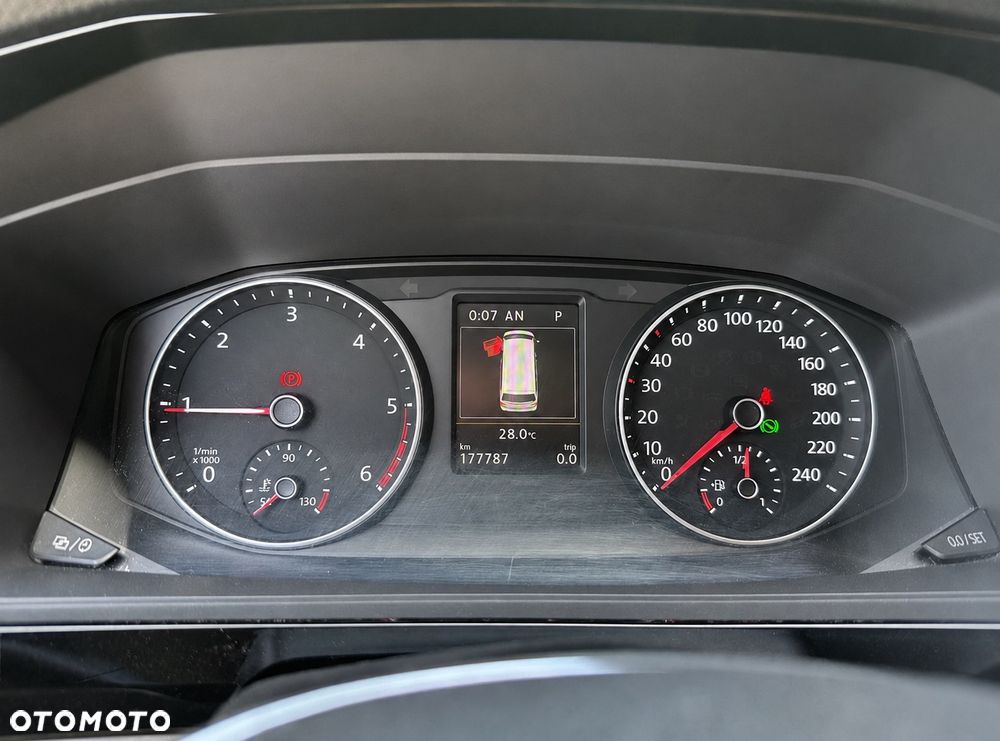 Volkswagen California - 34