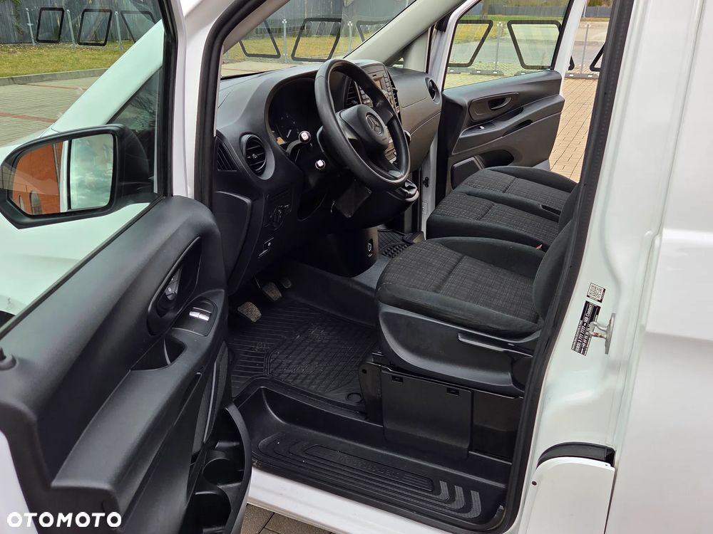 Mercedes-Benz Vito - 23