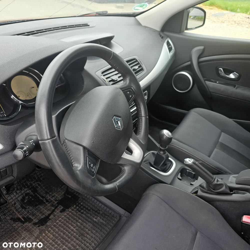 Renault Megane 1.6 Dynamique - 11